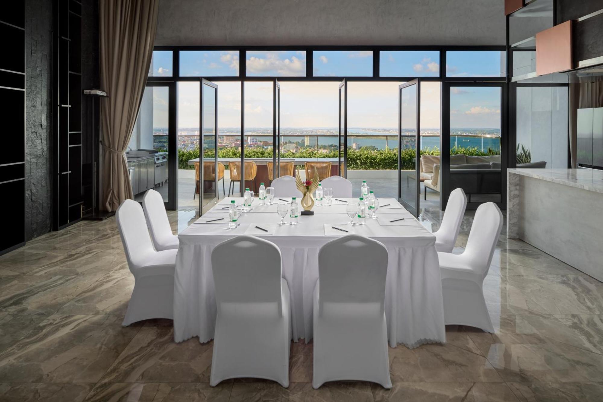 The Peninsula