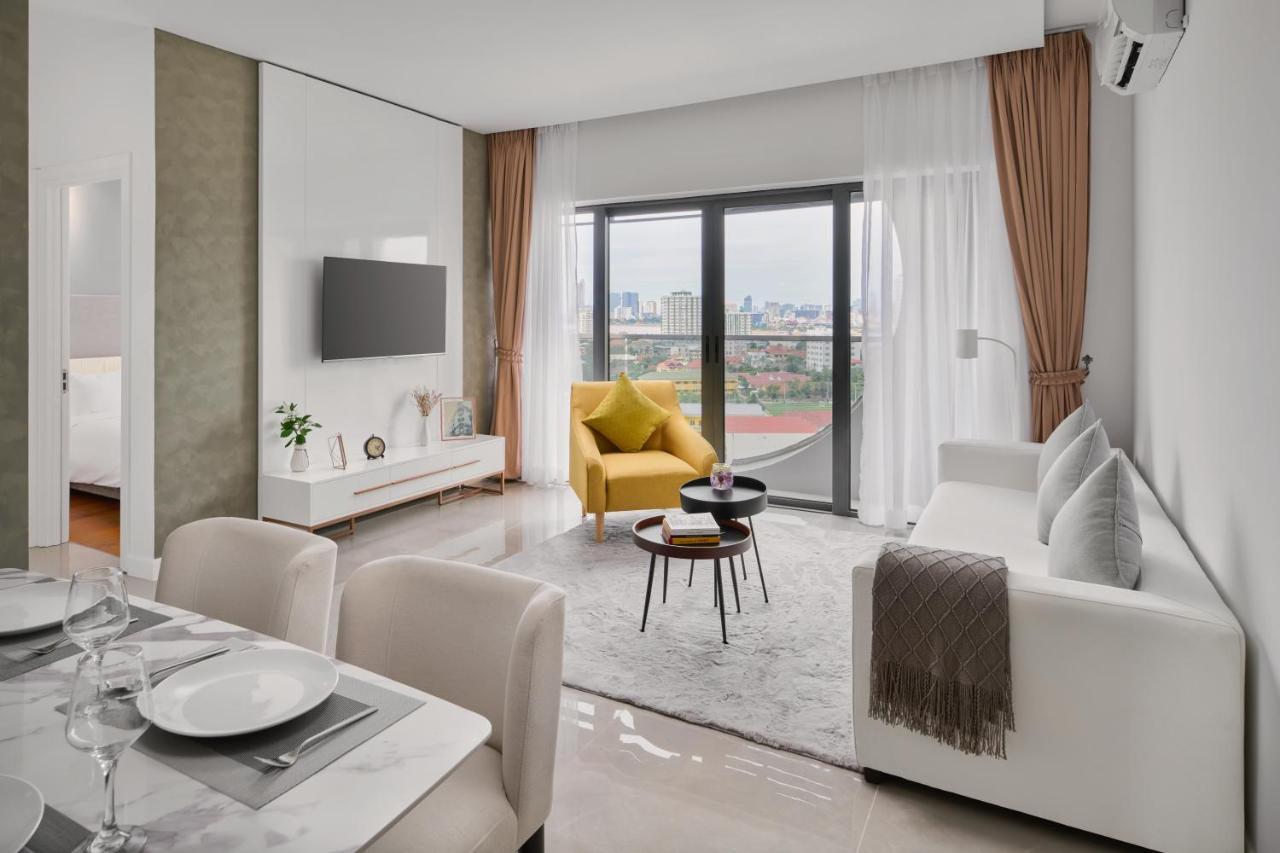 The Peninsula 4* Phnom-Penh