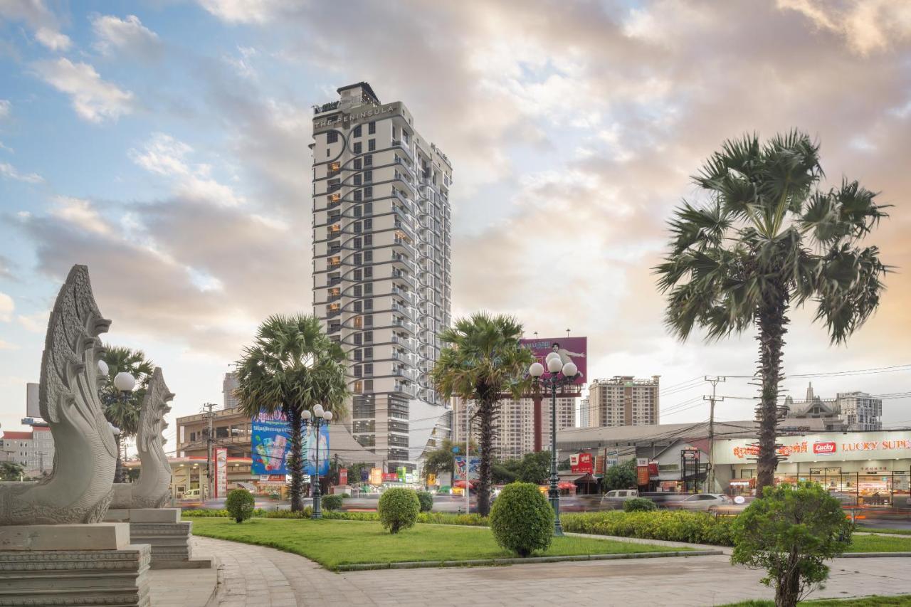 The Peninsula Hotel Phnom-Penh