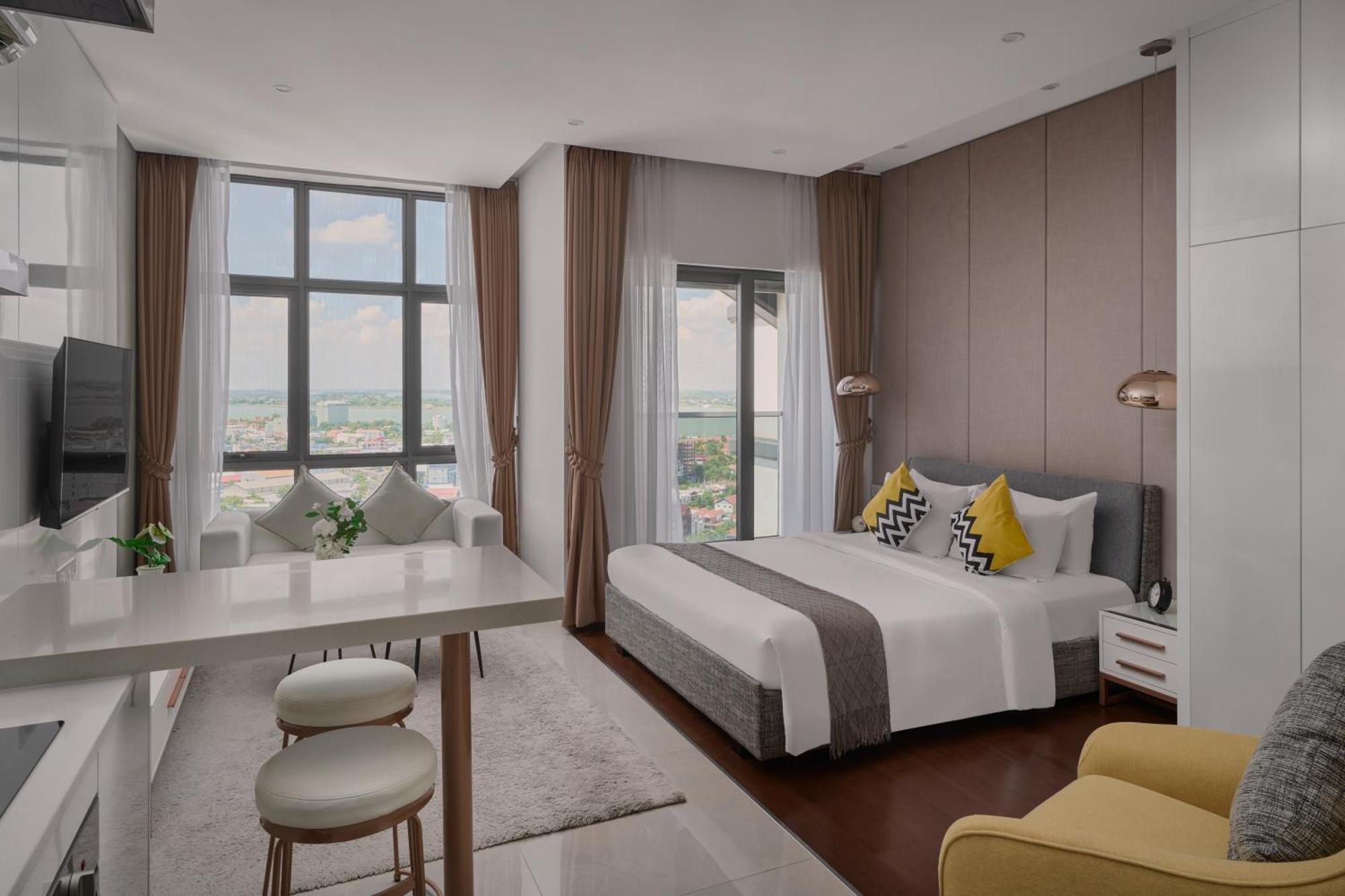 The Peninsula Hotel